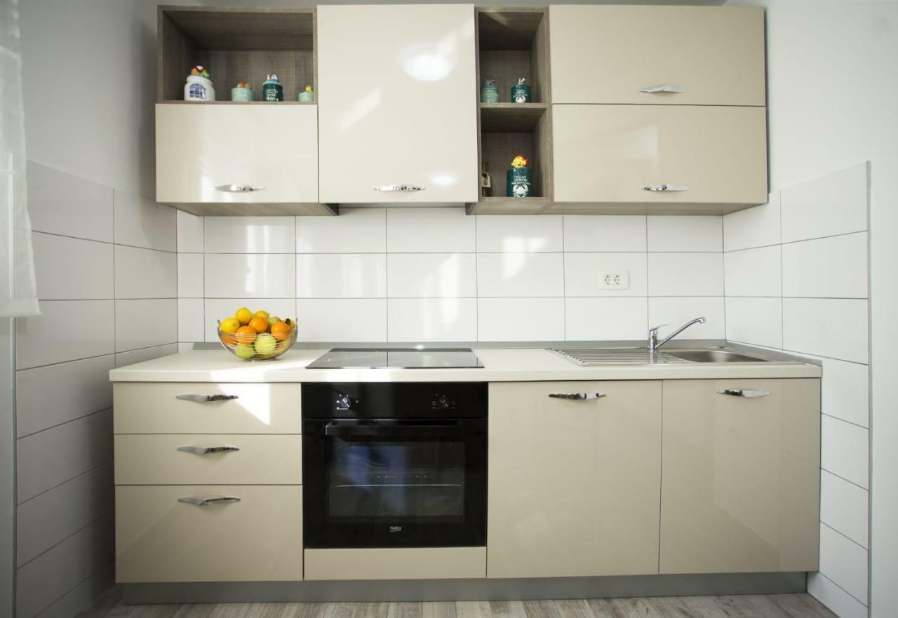 Apartman Leona Kastela Ngoại thất bức ảnh