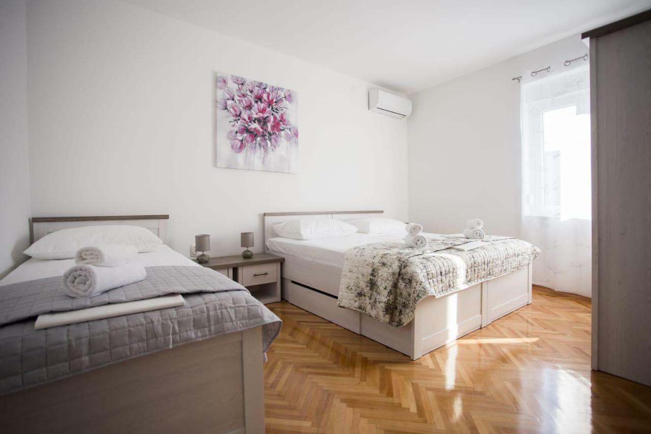 Apartman Leona Kastela Ngoại thất bức ảnh